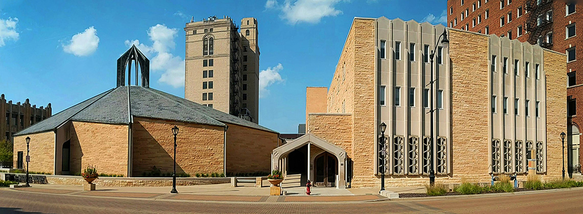 Evan Lloyd Architects completed multi-unit dwelling housing architectural services for Centre at 501 in Springfield, Illinois.