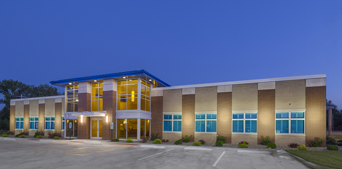 Evan Lloyd Architects provided financial architectural services for Legence Bank Corporate Office in Eldorado, Illinois, with an assessment leading to the construction of a new bank.