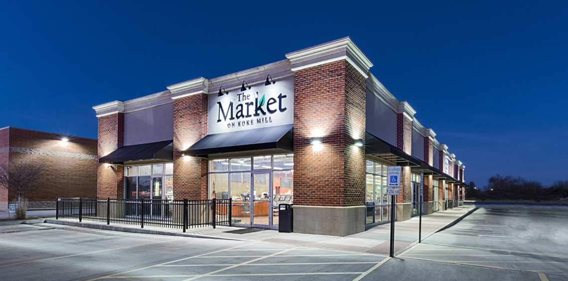 Evan Lloyd Architects provided retail architectural services with a new building for The Market at Koke Mill in Springfield, Illinois.