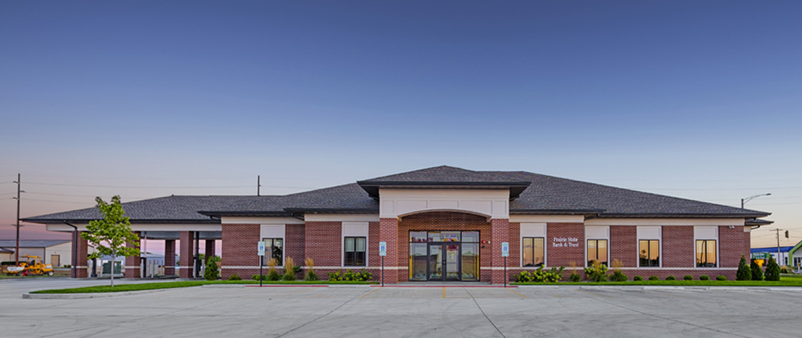 Evan Lloyd Architects provided several architectural services for Prairie State Bank in Bloomington, Decatur, Jacksonville, and Springfield, Illinois.