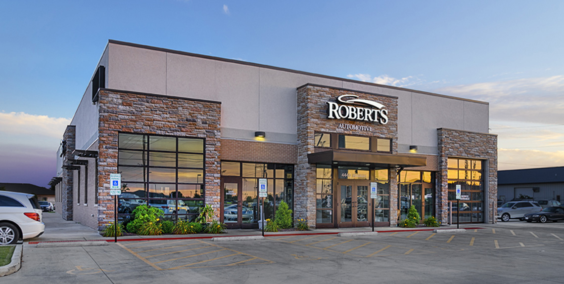 Evan Lloyd Architects provided architectural services for Roberts Automotive in Springfield, Illinois, with a new dealership facility.