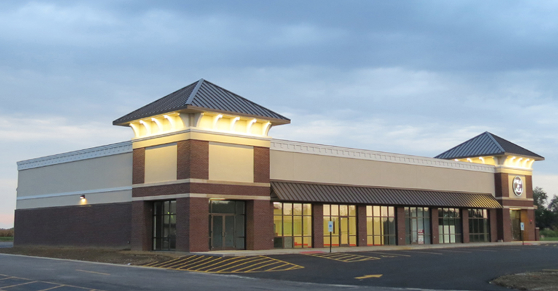Evan Lloyd Architects provided retail architectural services for Sherman Retail Center and Fire & Ale restaurant in Sherman, Illinois.